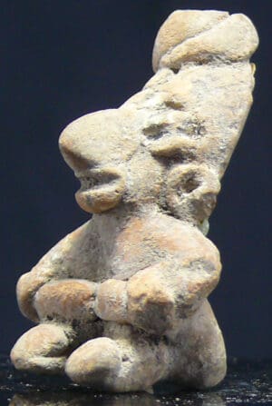 Précolombien - Mexique - Civilisation Chupicuaro - Statuette féminine en terre cuite - 400 av. / 100 ap. J.-C. Précolombien - Mexique - Civilisation Chupicuaro - Statuette féminine en terre cuite - 400 av. / 100 ap. J.-C.