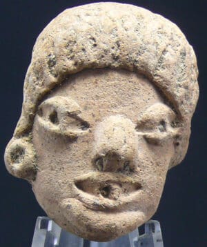 Précolombien - Mexique - Tête en terre cuite - 1200 av. / 200 ap. J.-C. Précolombien - Mexique - Tête en terre cuite - 1200 av. / 200 ap. J.-C.