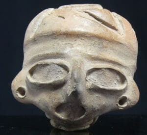 Précolombien - Mexique - Tête en terre cuite - 1200 av. / 200 ap. J.-C. Précolombien - Mexique - Tête en terre cuite - 1200 av. / 200 ap. J.-C.