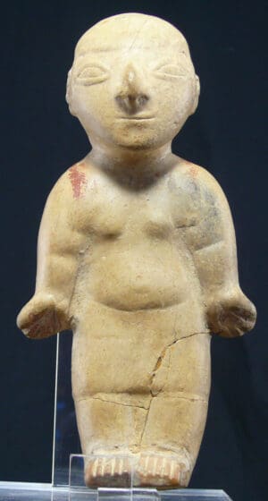 Précolombien - Equateur - Culture Guangala - Statuette sifflet en terre cuite - 500 av. / 500 ap. J.-C.