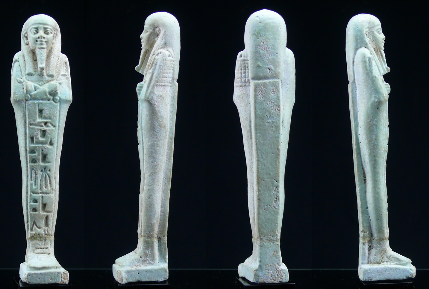 Egypte - Basse époque, 26-30ème dynastie - Oushebti attribué à « Pa-di-Iset, fils de Iset-en-Iret » en fritte éamillée - 664 / 343 av. J.-C. Egypte - Basse époque, 26-30ème dynastie - Oushebti attribué à « Pa-di-Iset, fils de Iset-en-Iret » en fritte éamillée - 664 / 343 av. J.-C.