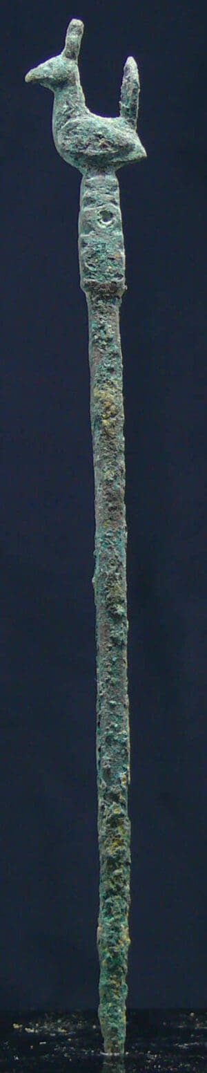 Luristan - Epingle en bronze (paon) - 1000 / 800 av. J.-C.