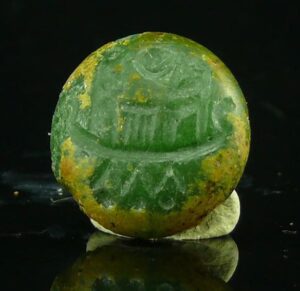 Egypte - Basse époque - Pion de jeu en pâte de verre (barque solaire) -  664-332 av. J.-C. (26ème-30ème dynastie)