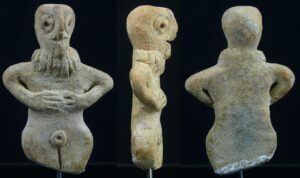 Mésopotamie - Période pré-dynastique - Figurine partielle en terre cuite - 2000 / 1500 av. J.-C.