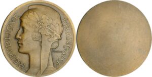 France - Troisième république (1871-1940) - Médaille uniface d'avers Morlon bronze alu. nd  tranche avec BRONZE en creux