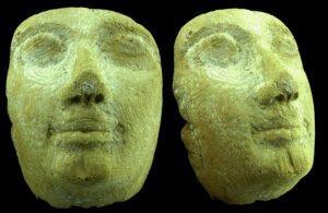 Egypte - Basse époque - Masque de sarcophage d’enfant - 664 / 346 av. J.-C. (26ème-30ème dynastie)
