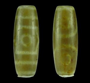 Asie - Tibet - Perle talisman Dzi en agate